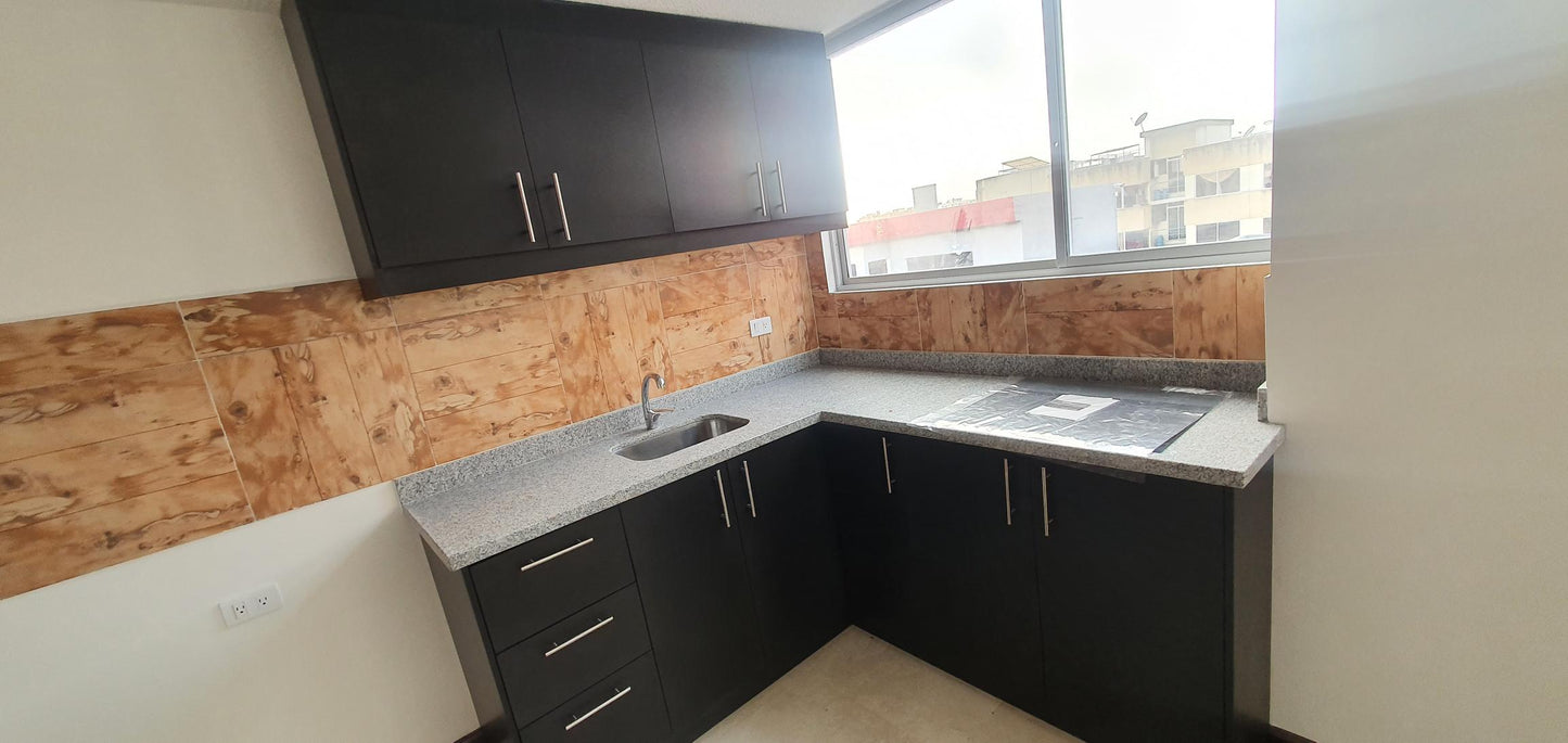 SE VENDE DEPARTAMENTO A ESTRENAR SECTOR SOLCA - CALLE NIELSEN