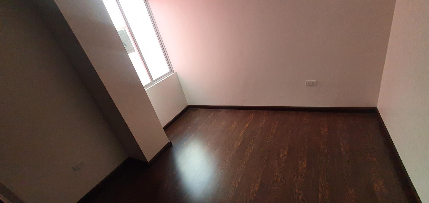 SE VENDE DEPARTAMENTO A ESTRENAR SECTOR SOLCA - CALLE NIELSEN