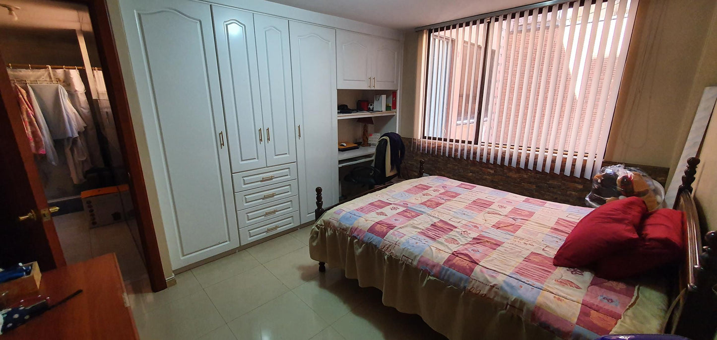 Se Vende Casa o Edificio Sector Colegio Aeronautico