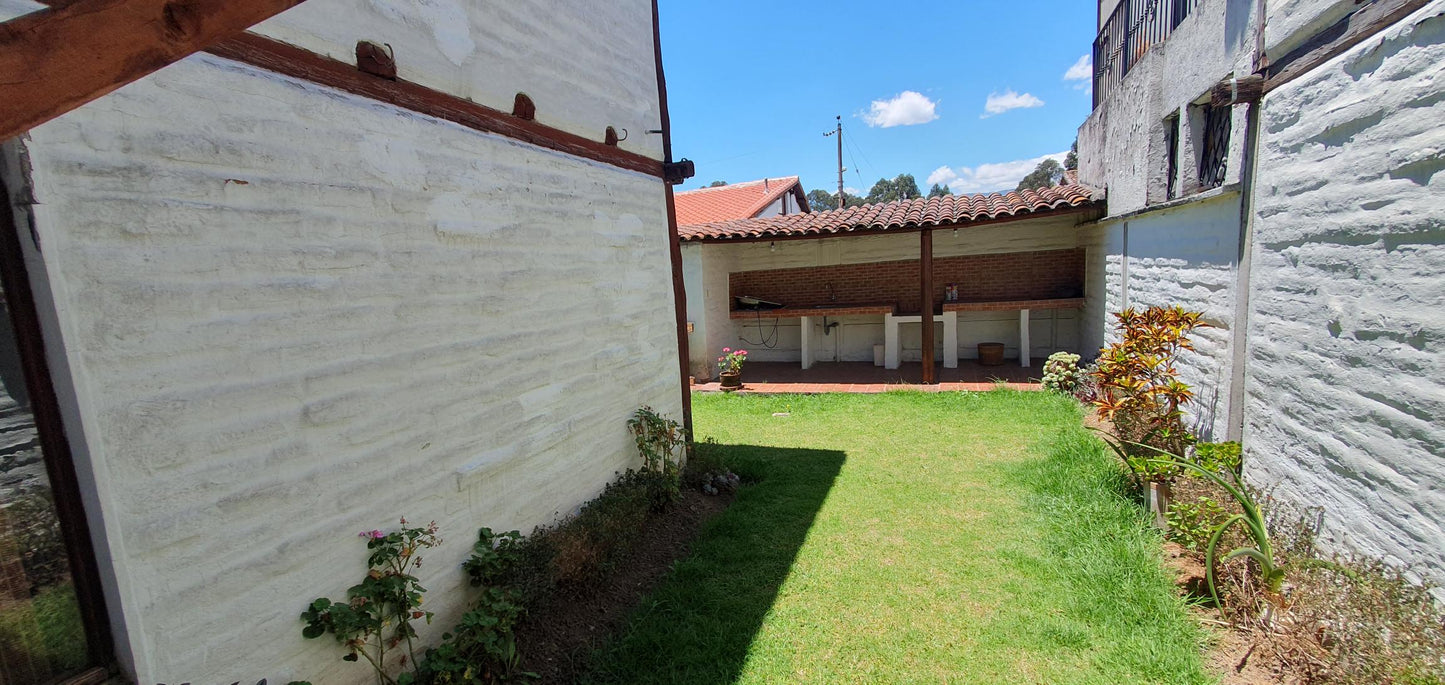 SE VENDE CASA EN LA PARROQUI DE SANGOLQUÍ, CANTÓN RUMIÑAHUI.