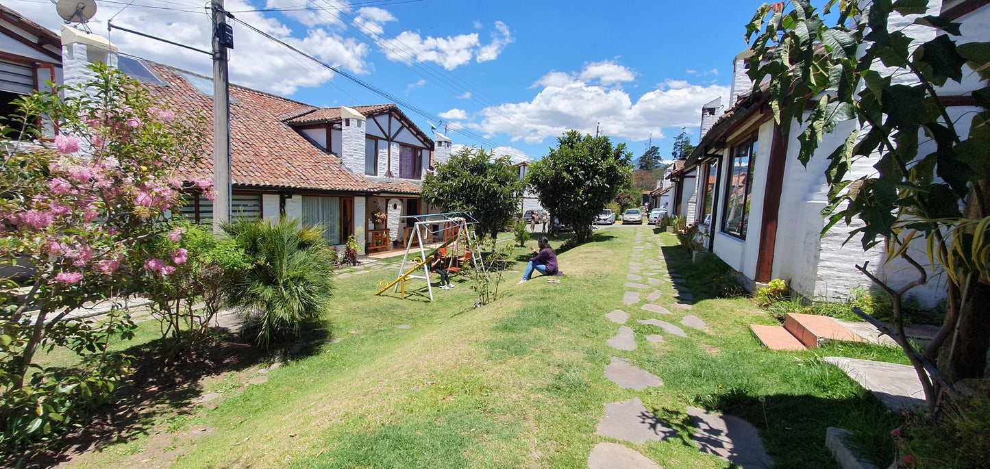 SE VENDE CASA EN LA PARROQUI DE SANGOLQUÍ, CANTÓN RUMIÑAHUI.
