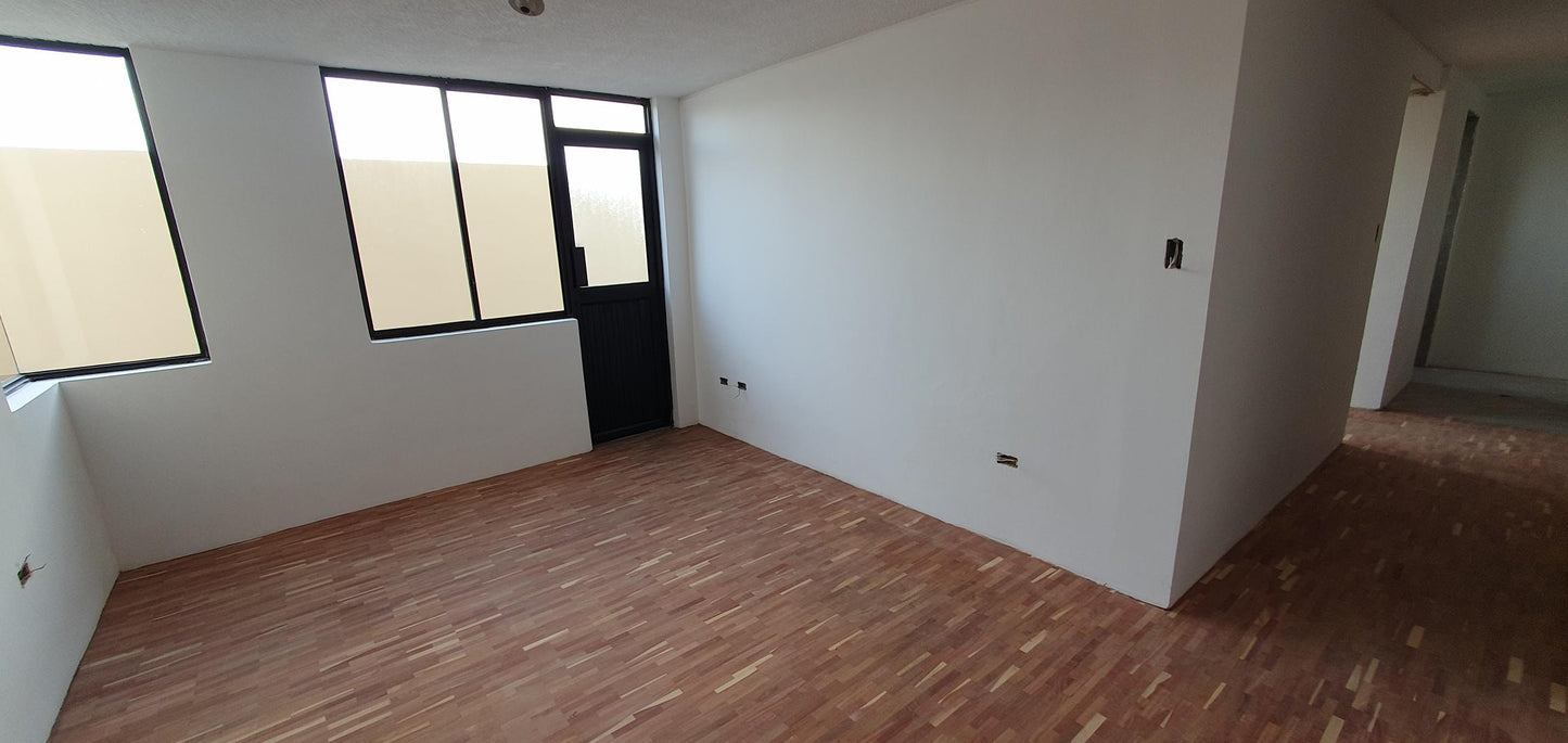 SE VENDE DEPARTAMENTO DUPLEX SECTOR MARCOS JOFRE - UNION NACIONAL
