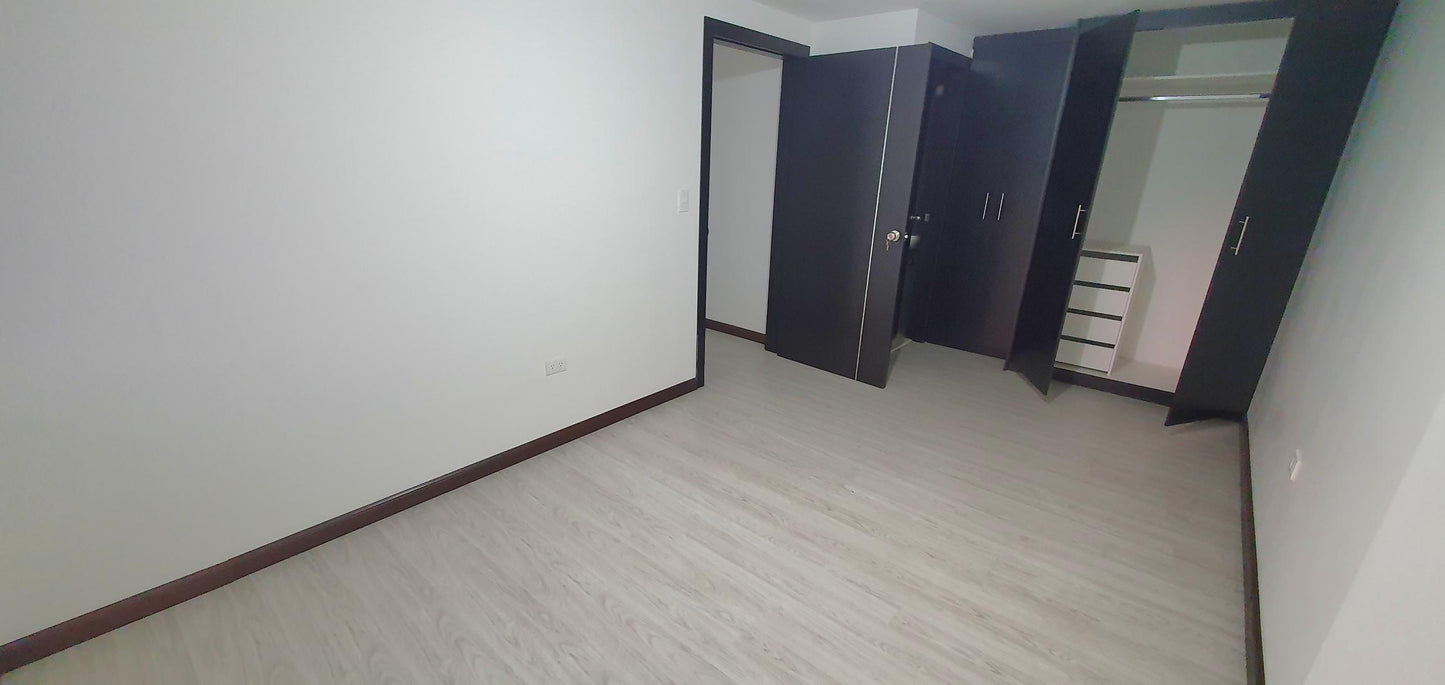 SE VENDE DEPARTAMENTO A ESTRENAR SECTOR SOLCA - CALLE NIELSEN