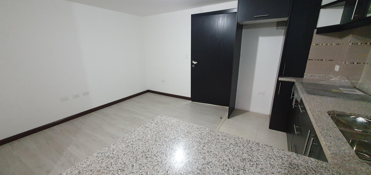 SE VENDE DEPARTAMENTO A ESTRENAR SECTOR SOLCA - CALLE NIELSEN