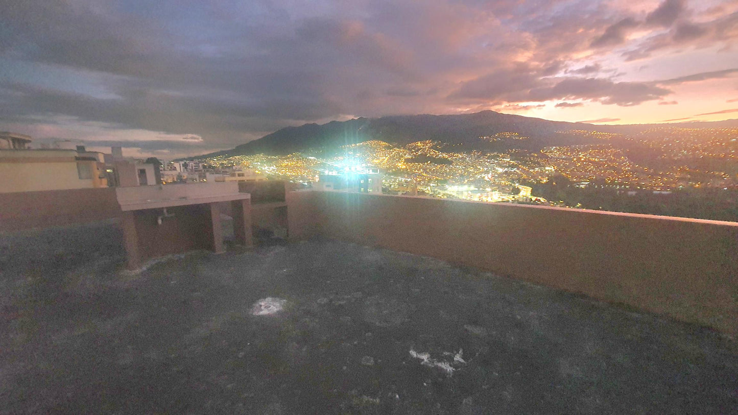 SE VENDE DEPARTAMENTO AMOBLADO SECTOR PONCEANO