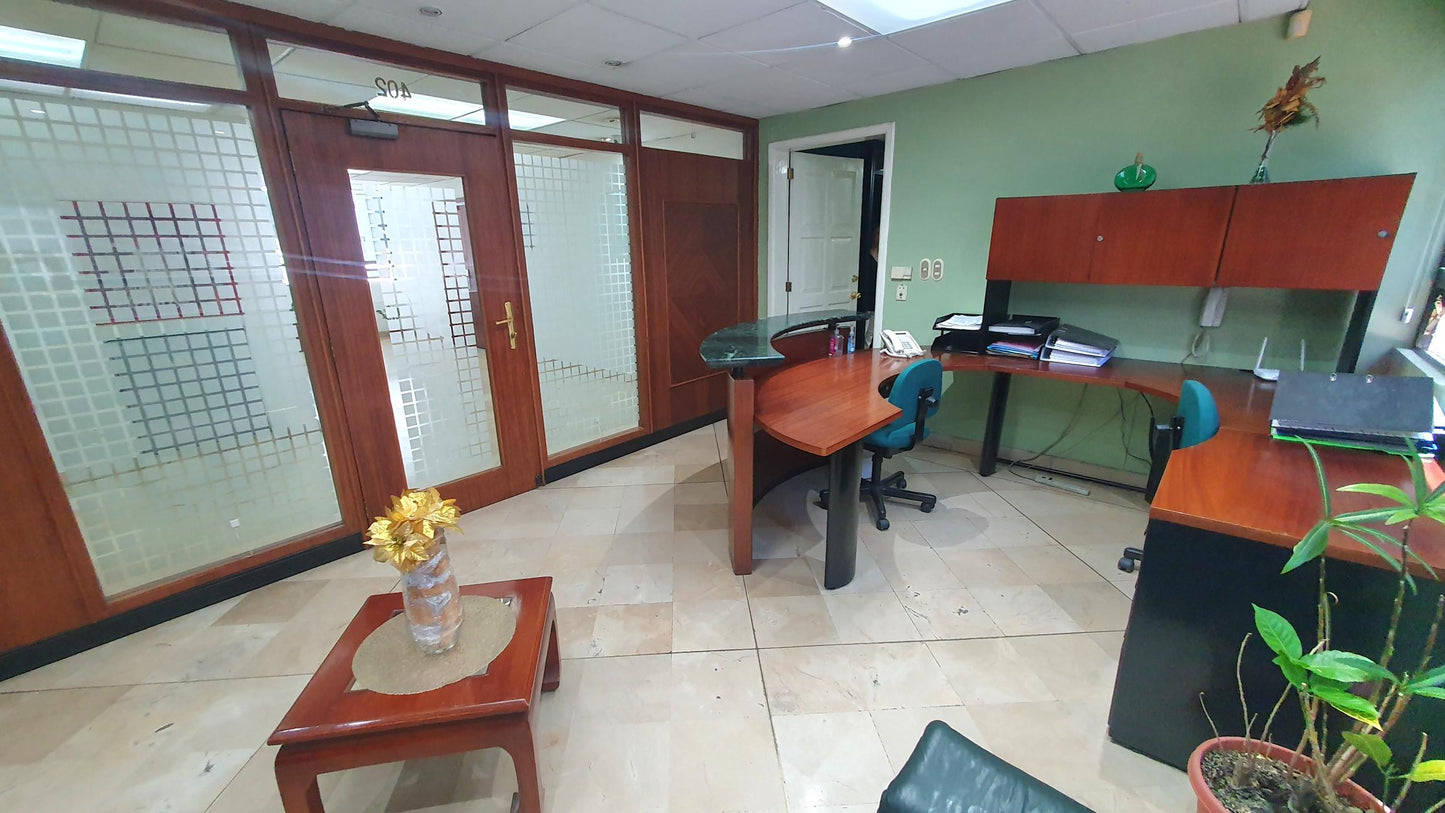 SE VENDE OFICINA SECTOR REPUBLICA DE EL SALVADOR.