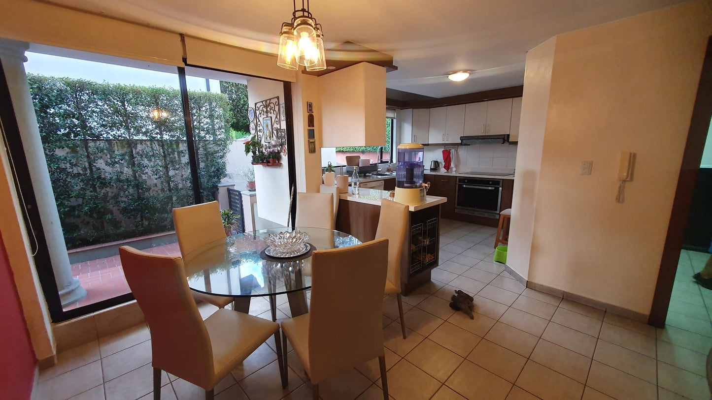 SE VENDE CASA DENTRO DE CONJUNTO EN CUMBAYA