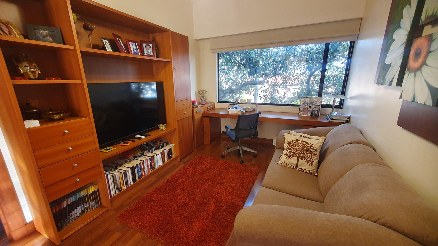 SE VENDE CASA DENTRO DE CONJUNTO EN CUMBAYA