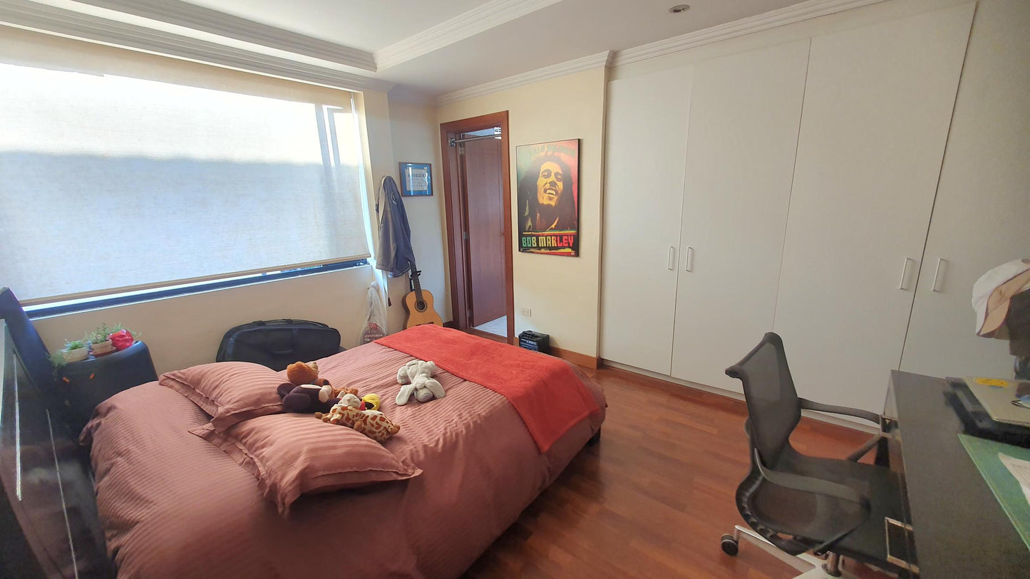 SE VENDE CASA DENTRO DE CONJUNTO EN CUMBAYA