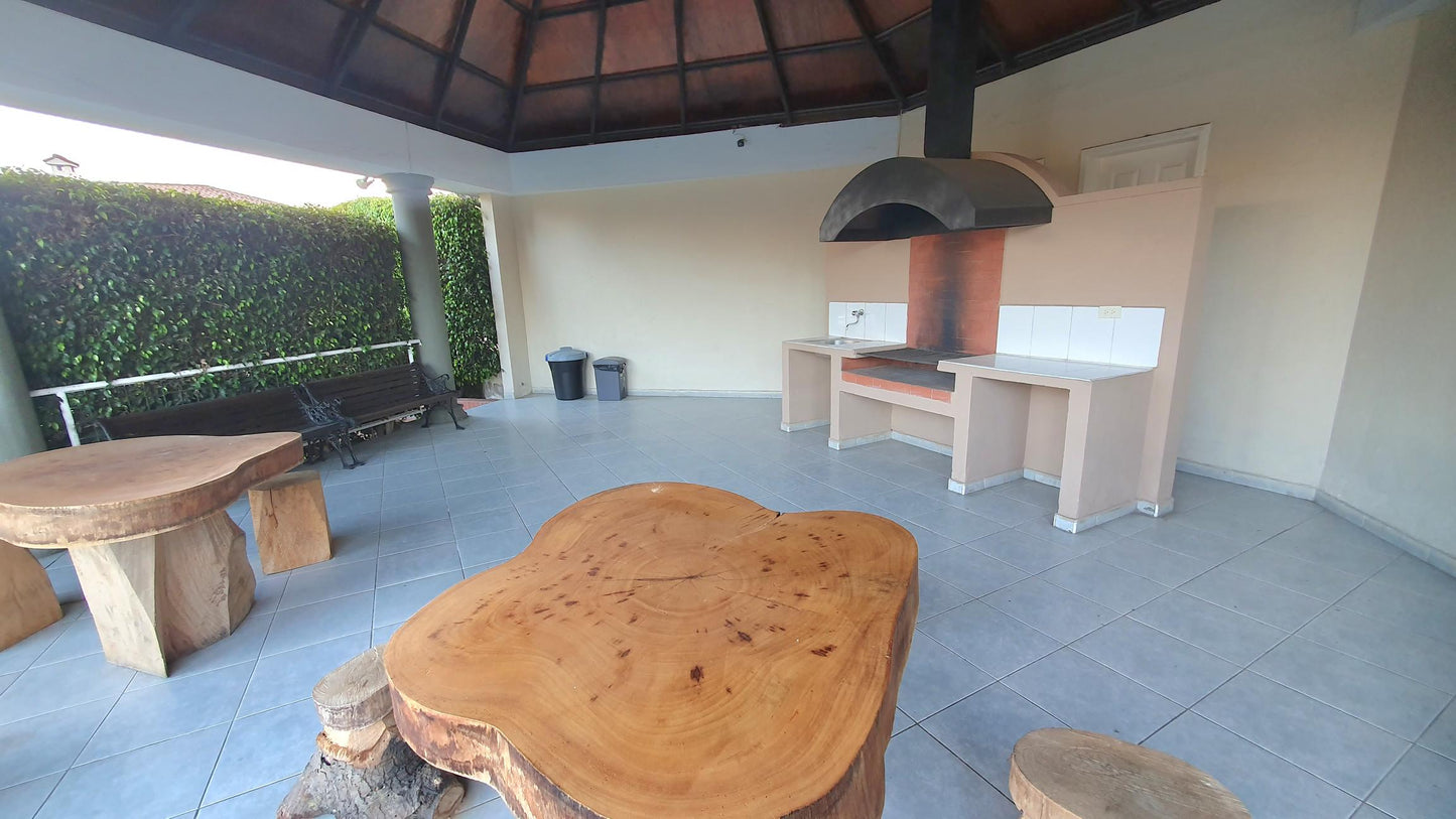 SE VENDE CASA DENTRO DE CONJUNTO EN CUMBAYA
