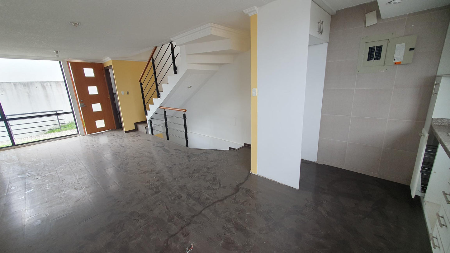 SE VENDE CASA SECTOR SAN ISIDRO - CALLE BUENOS AIRES Y DE LOS MUELLES.