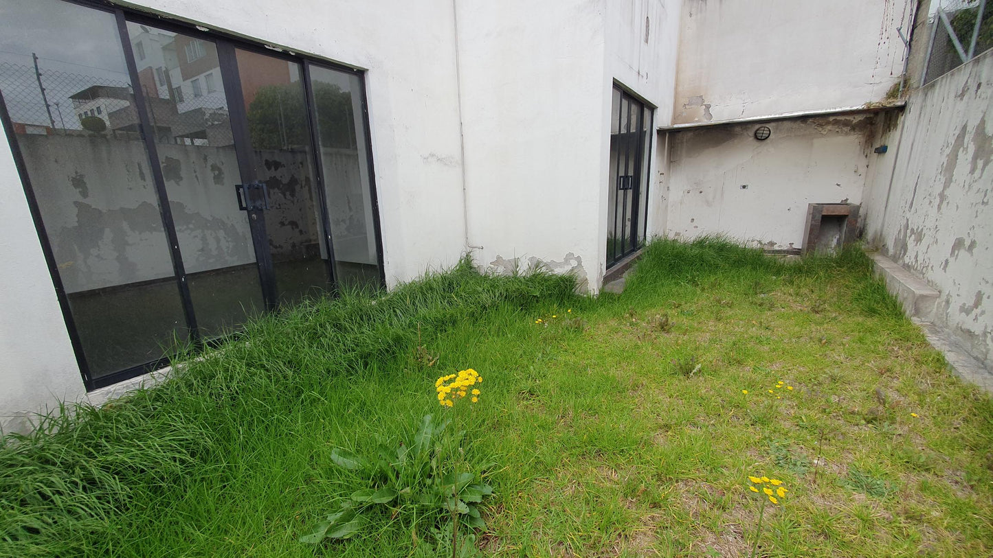 SE VENDE CASA SECTOR SAN ISIDRO - CALLE BUENOS AIRES Y DE LOS MUELLES.