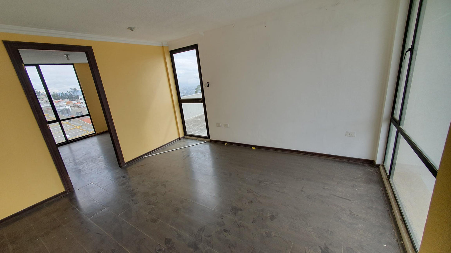 SE VENDE CASA SECTOR SAN ISIDRO - CALLE BUENOS AIRES Y DE LOS MUELLES.