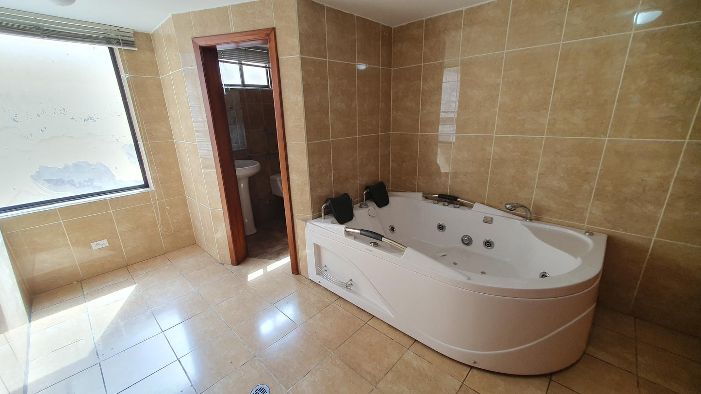 SE VENDE DUPLEX SECTOR COTOCOLLAO - CERCA DE LA REAL AUDIENCIA.