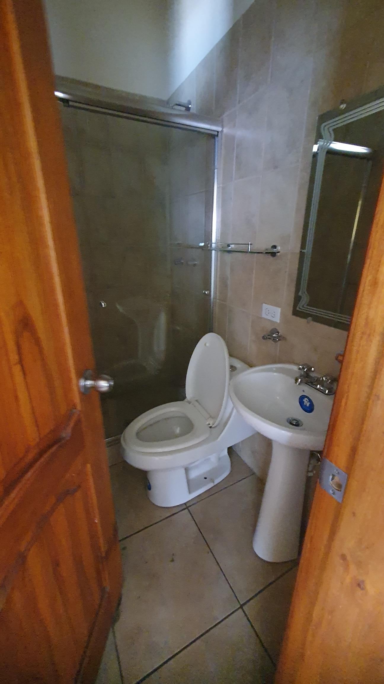 SE VENDE DUPLEX SECTOR COTOCOLLAO - CERCA DE LA REAL AUDIENCIA.