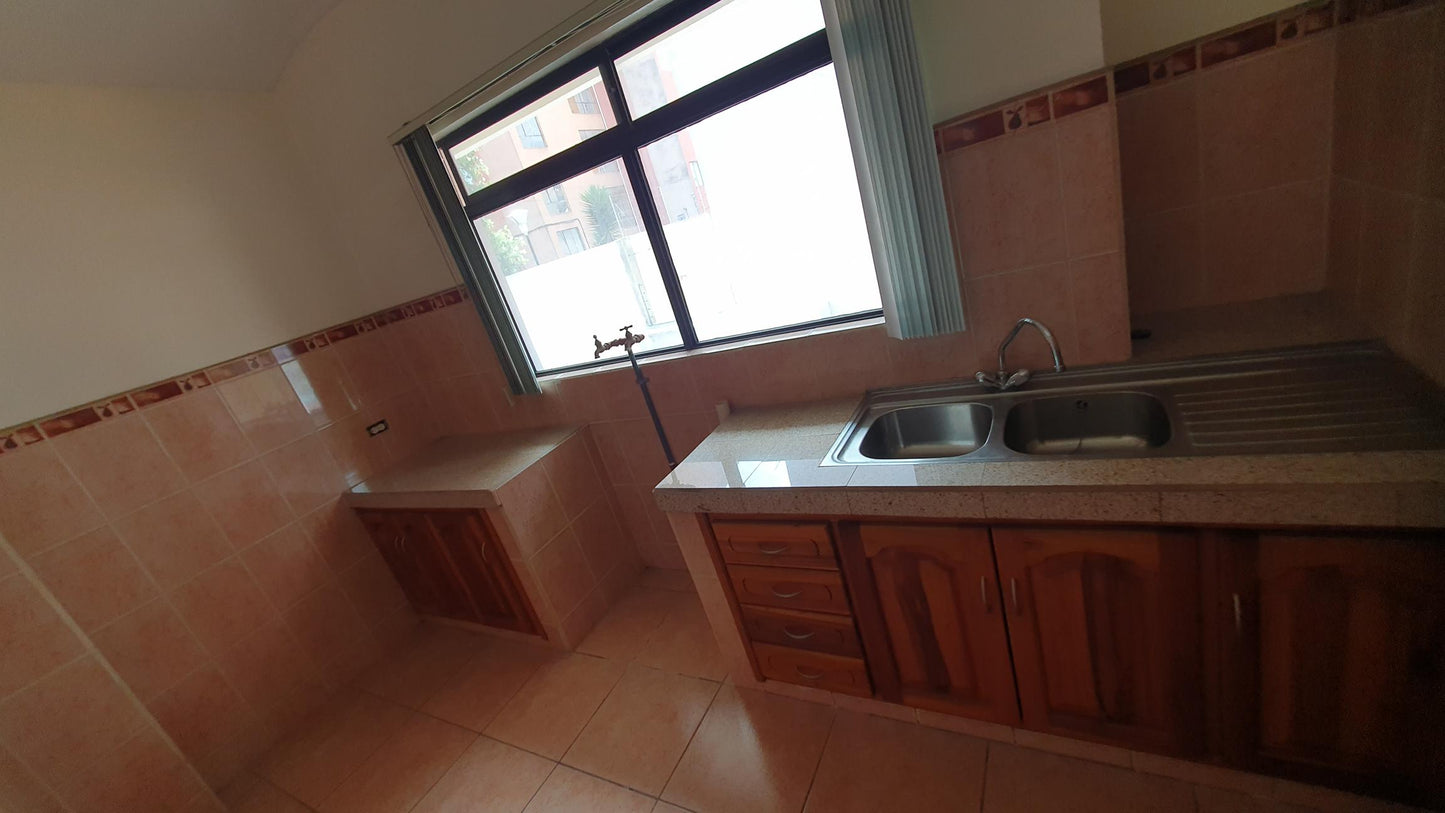 SE VENDE DUPLEX SECTOR COTOCOLLAO - CERCA DE LA REAL AUDIENCIA.