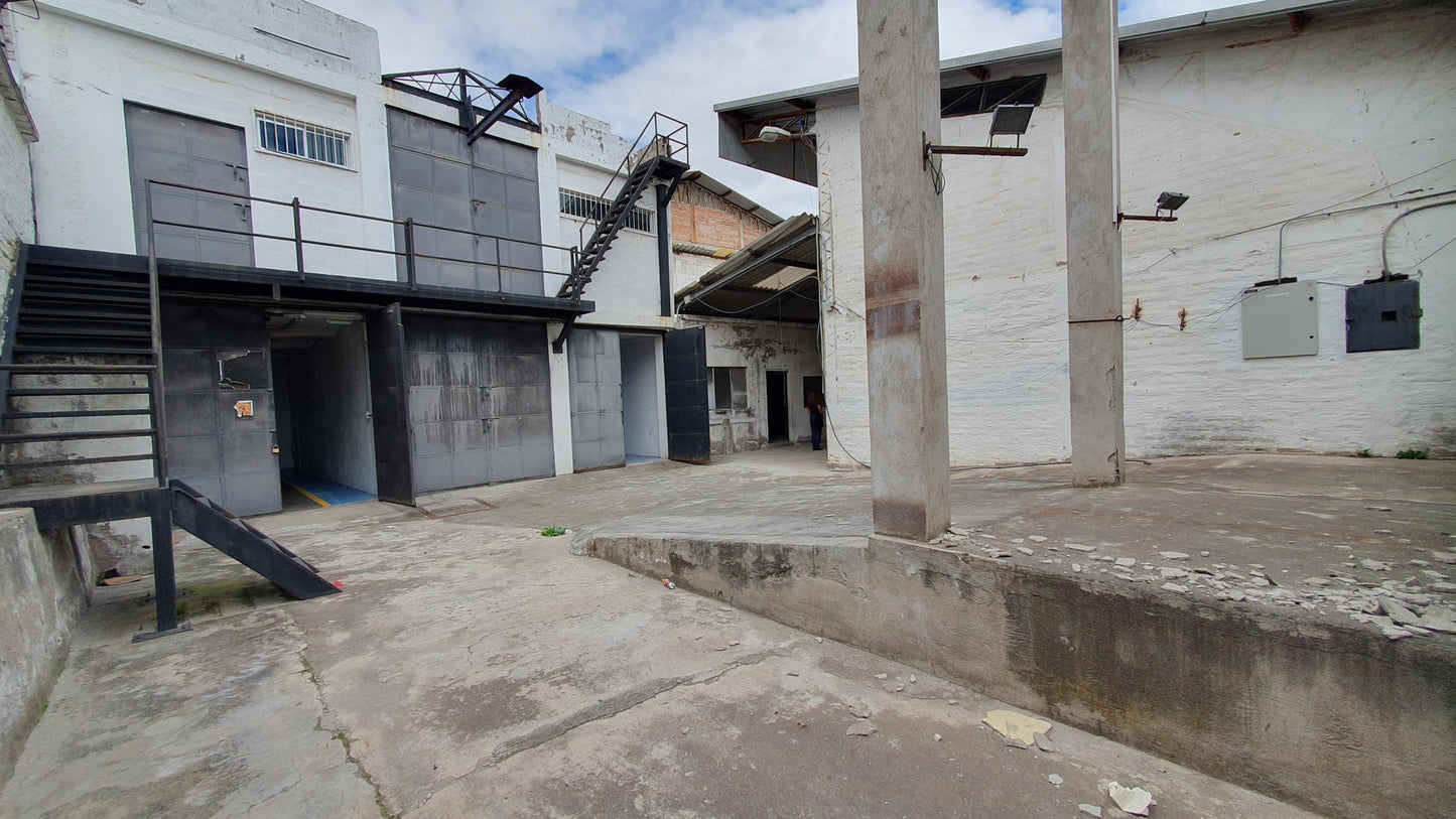 SE VENDE GALPON - BODEGA SECTOR MASTODONTES