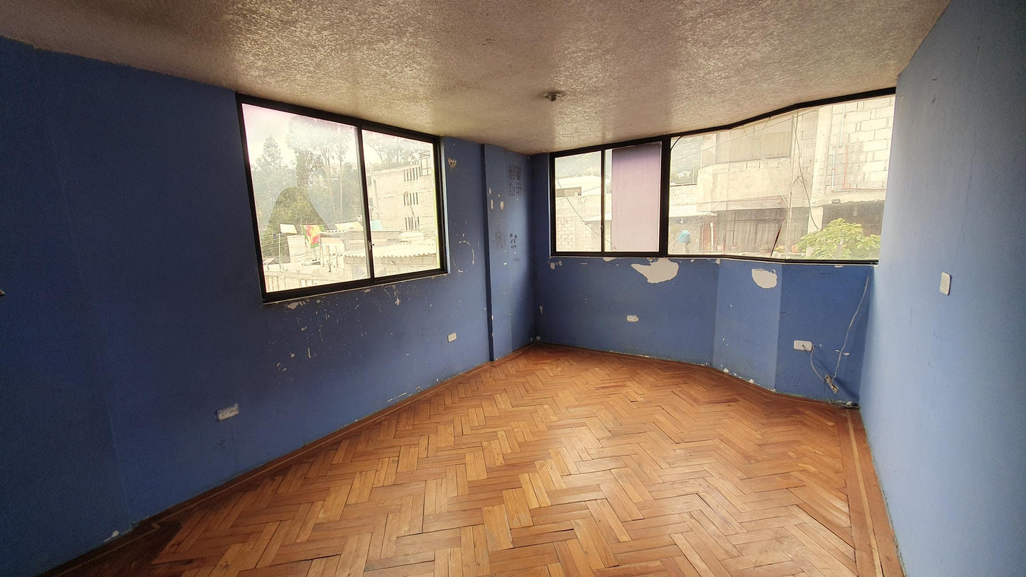 SE VENDE CASA CON TERRENO SECTOR SANTA ISABEL