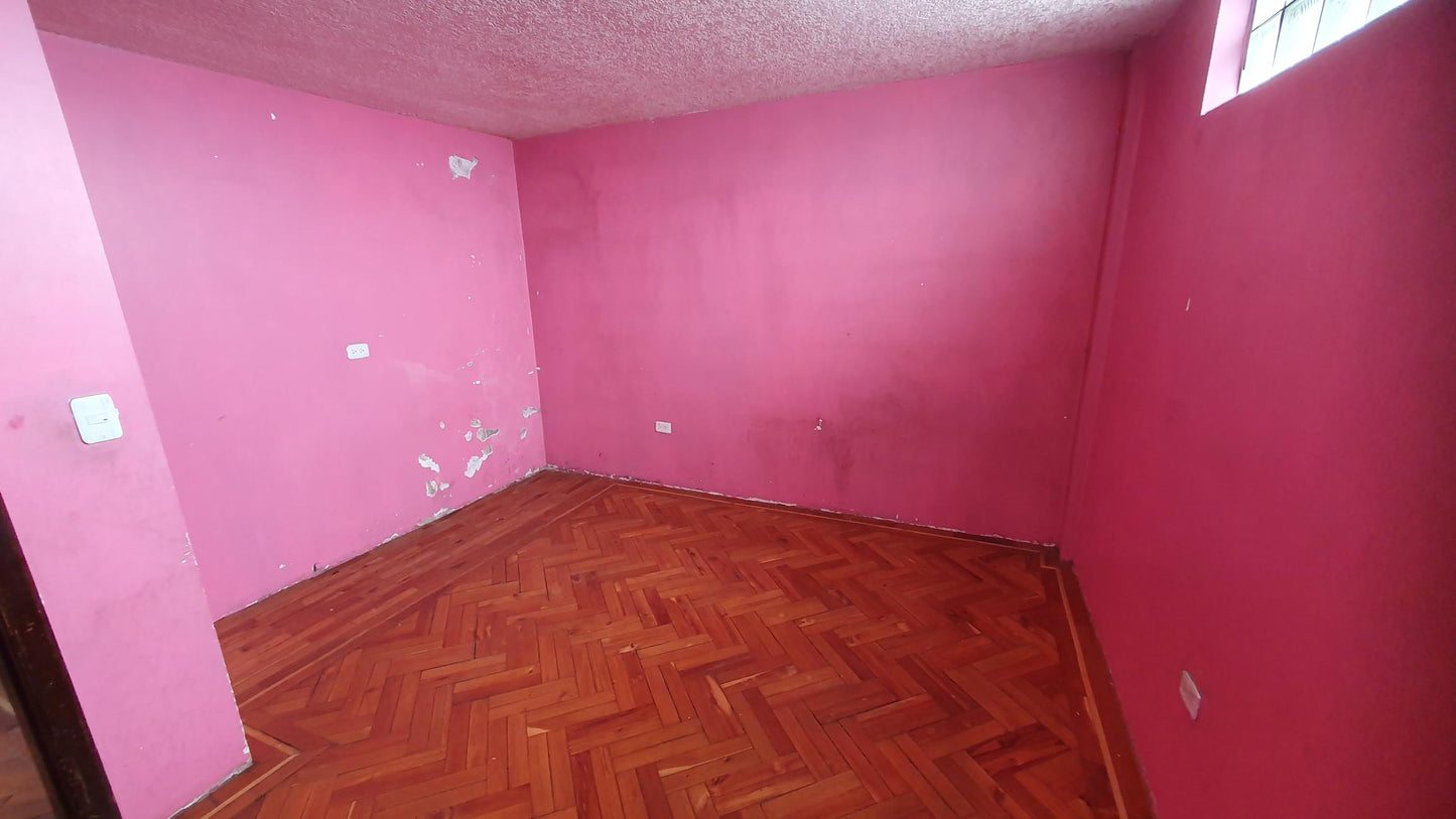 SE VENDE CASA CON TERRENO SECTOR SANTA ISABEL