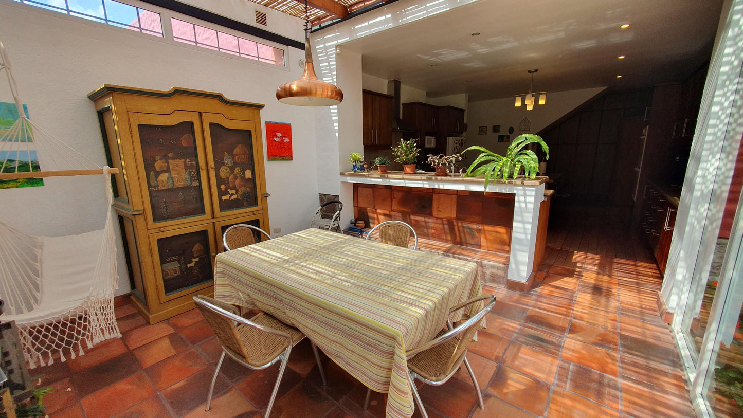 SE VENDE CASA EN TUMBACO DENTRO DEL CONJUNTO PACHOSALAS