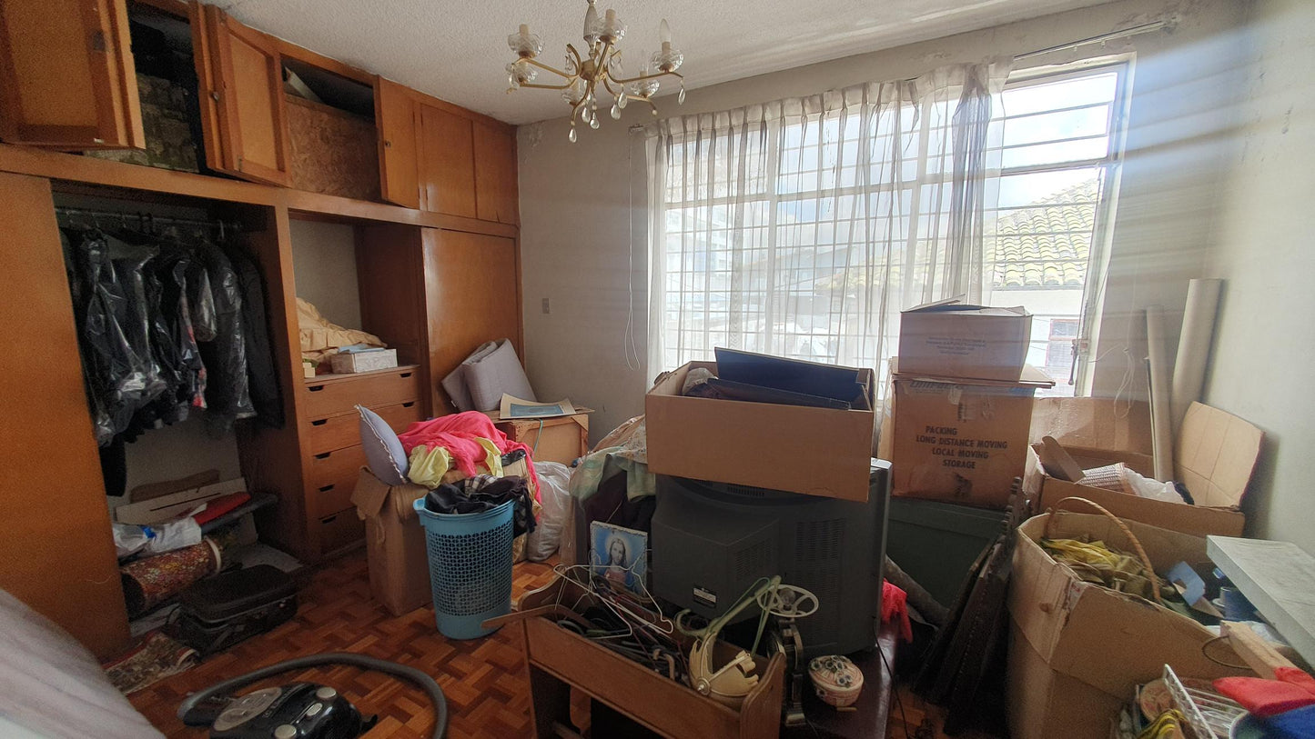 SE VENDE CASA SECTOR JUAN DE VELASCO Y AV. ORELLANA