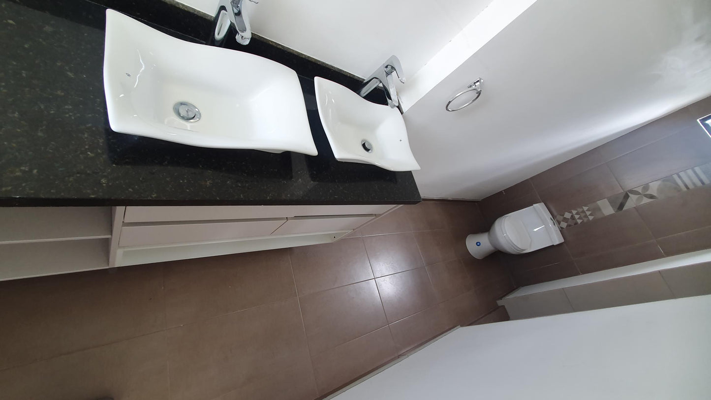 SE VENDE CASA EN SANGOLQUI - VALLE DE LOS CHILLOS