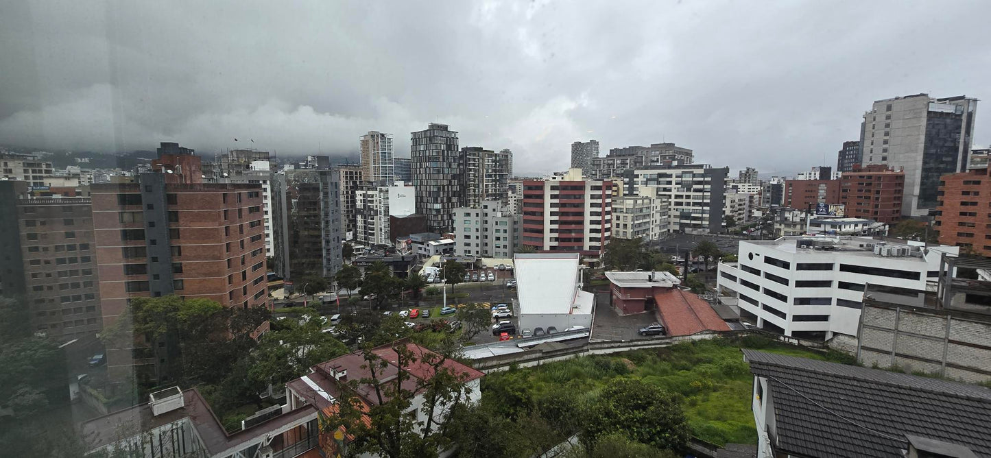 SE ARRIENDA DEPARTAMENTO SECTOR BOSMEDIANO Y AV. 6 DE DICIEMBRE.