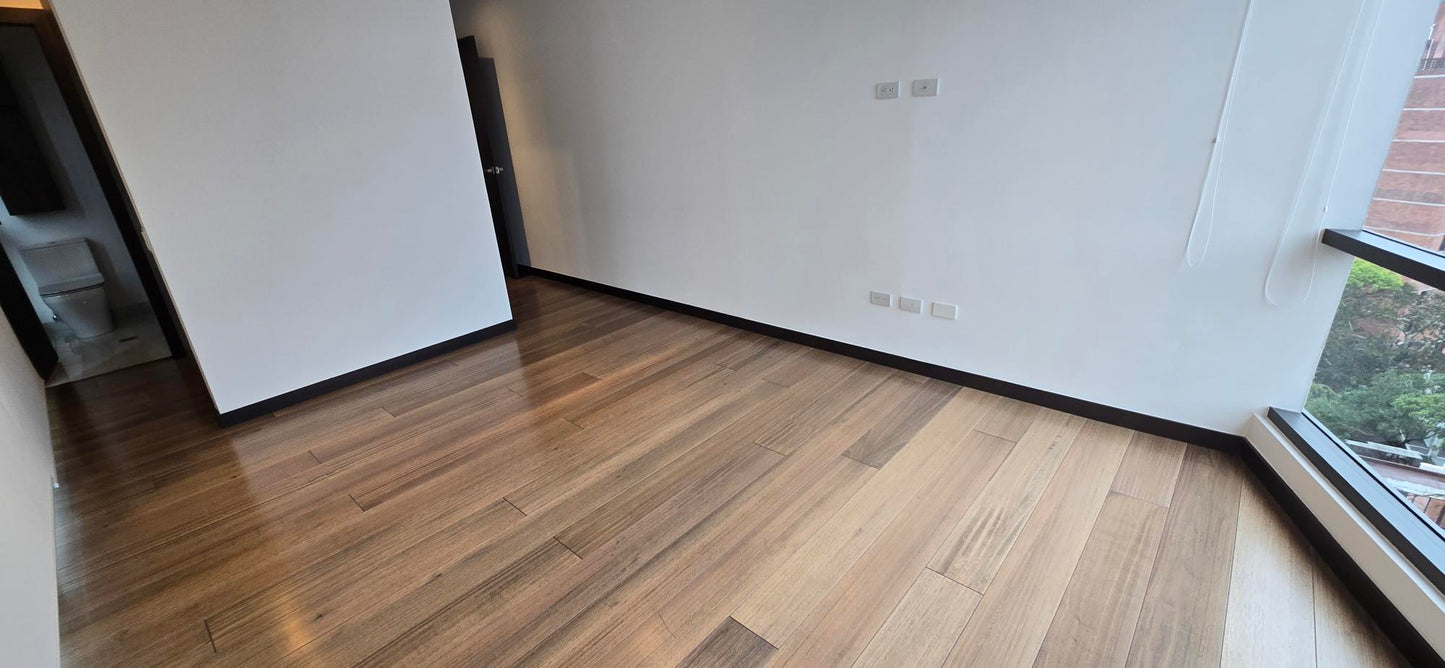SE ARRIENDA DEPARTAMENTO SECTOR BOSMEDIANO Y AV. 6 DE DICIEMBRE.