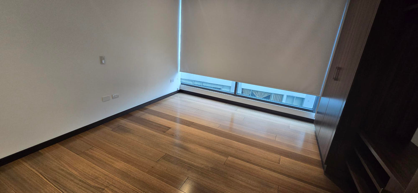 SE VENDE DEPARTAMENTO SECTOR BOSMEDIANO Y AV. 6 DE DICIEMBRE.