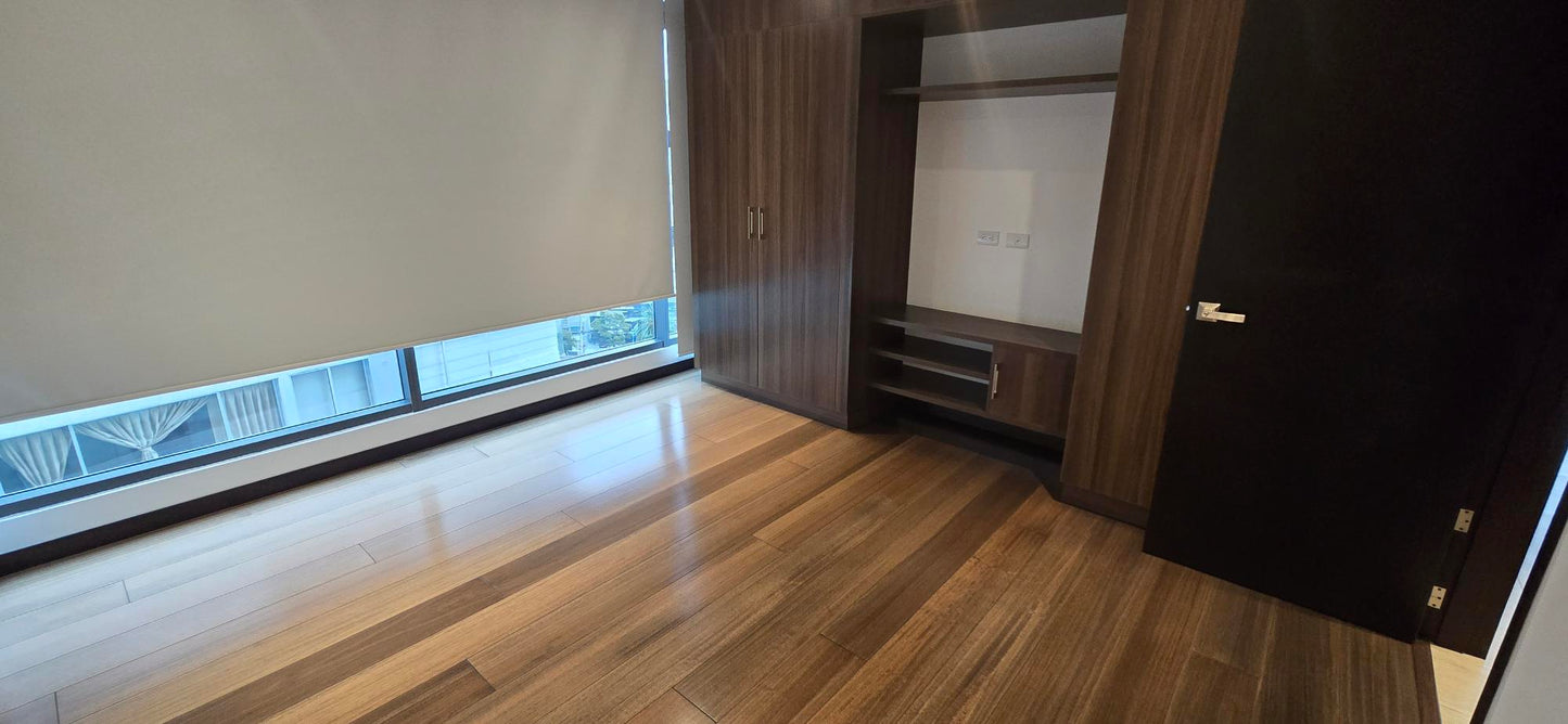 SE VENDE DEPARTAMENTO SECTOR BOSMEDIANO Y AV. 6 DE DICIEMBRE.