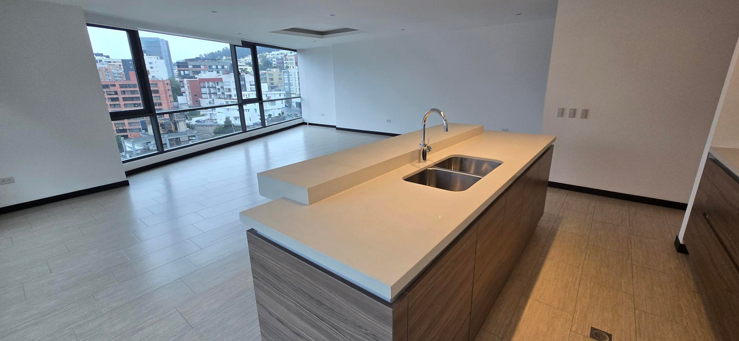 SE VENDE DEPARTAMENTO SECTOR BOSMEDIANO Y AV. 6 DE DICIEMBRE.