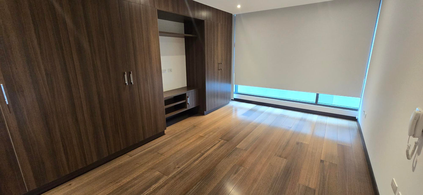 SE VENDE DEPARTAMENTO SECTOR BOSMEDIANO Y AV. 6 DE DICIEMBRE.