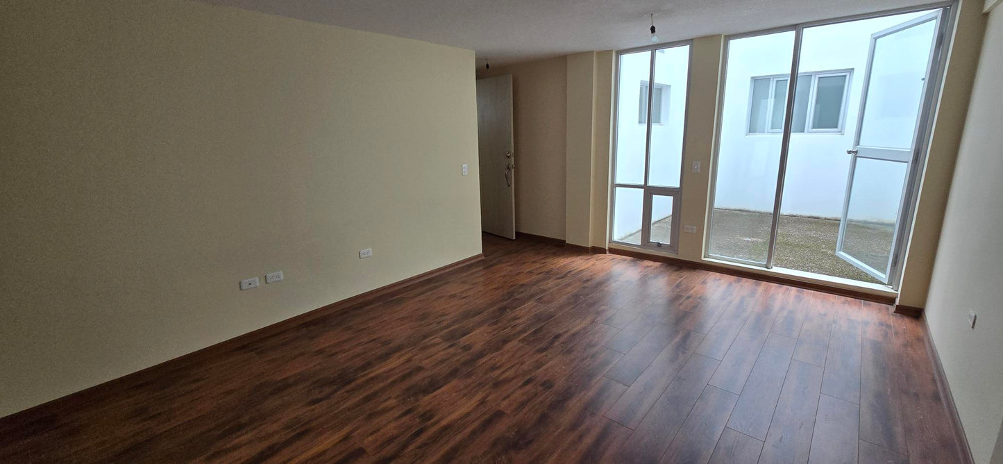 SE VENDE DEPARTAMENTO SECTOR MASTODONTES - CARCELEN.