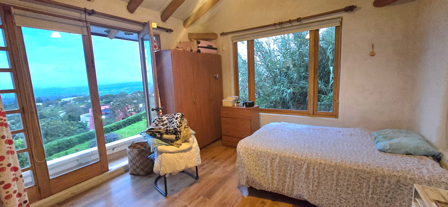 SE VENDE CASA EN NAYON