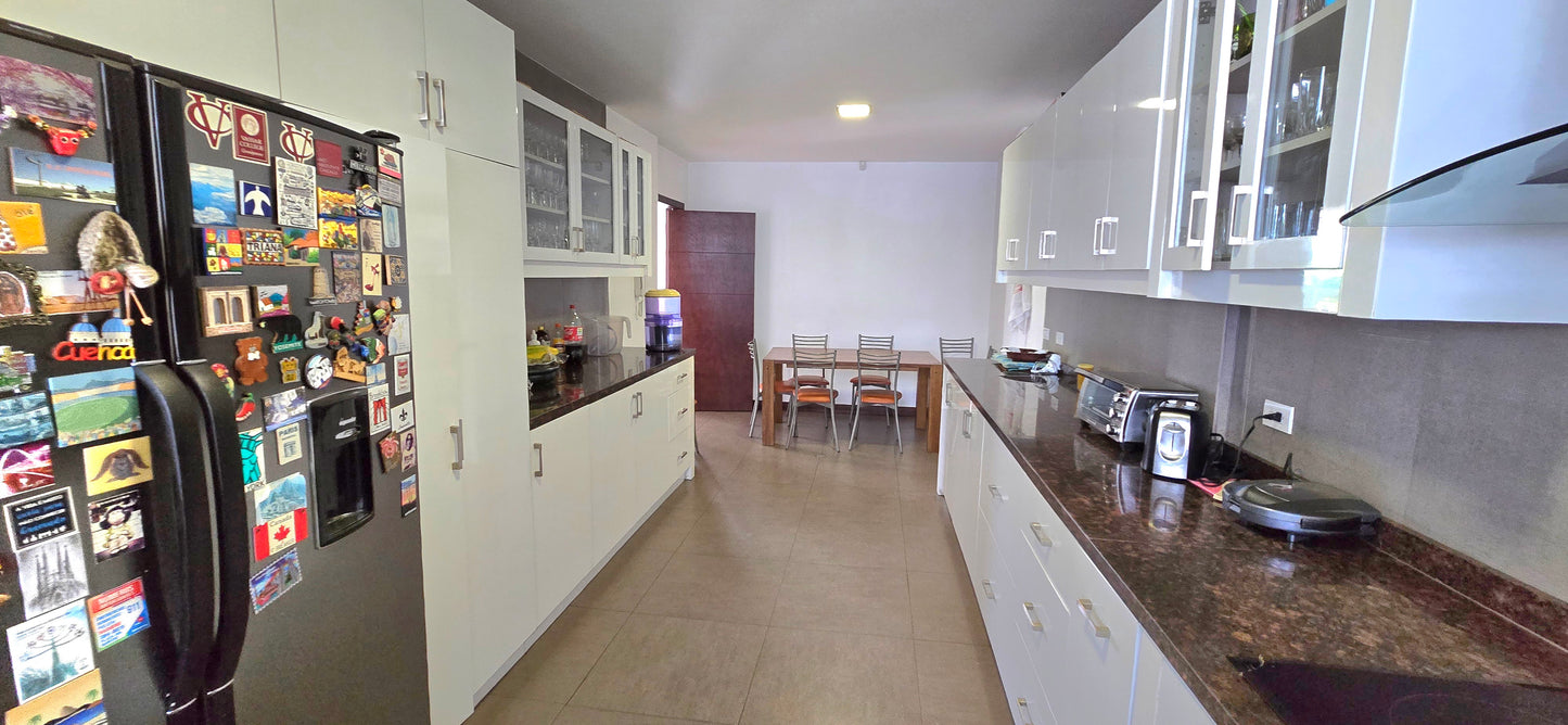 SE VENDE CASA SECTOR MIRAVALLE