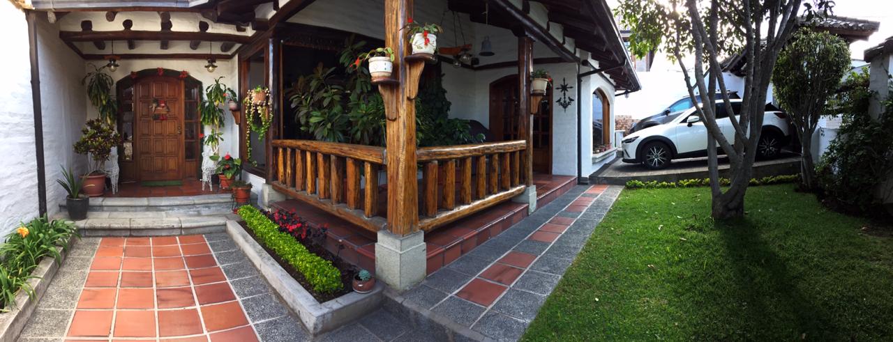 Se Vende Casa en La Urbanización El Condado