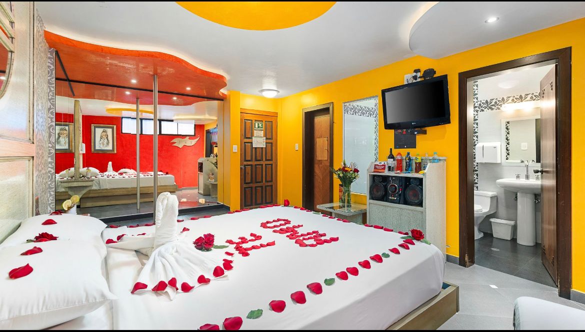 SE VENDE MOTEL UBICADO A 500 METROS DEL TERMINAL DE CARCELÉN.