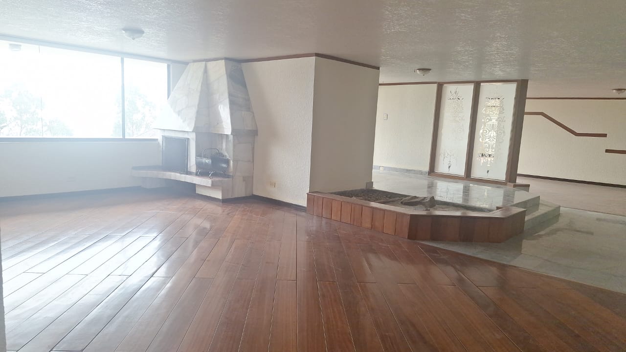 SE ARRIENDA DEPARTAMENTO EN MONTESERRIN - DENTRO DE LA URBANIZACION CAMPO ALEGRE.
