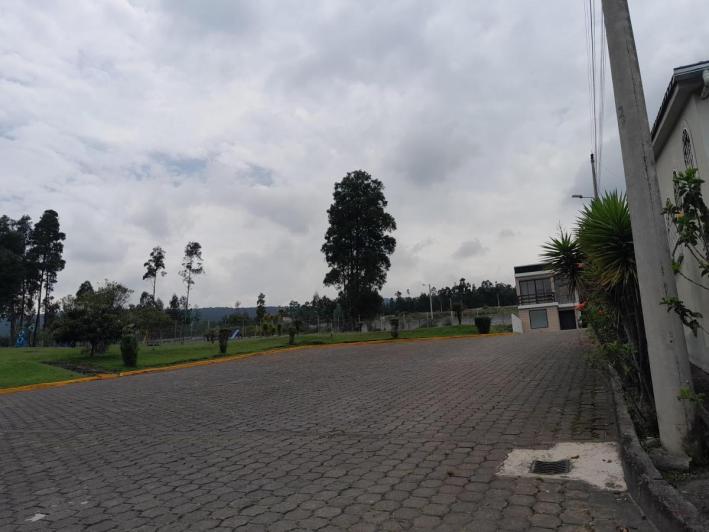 SE VENDE DEPARTAMENTO EN CONOCOTO