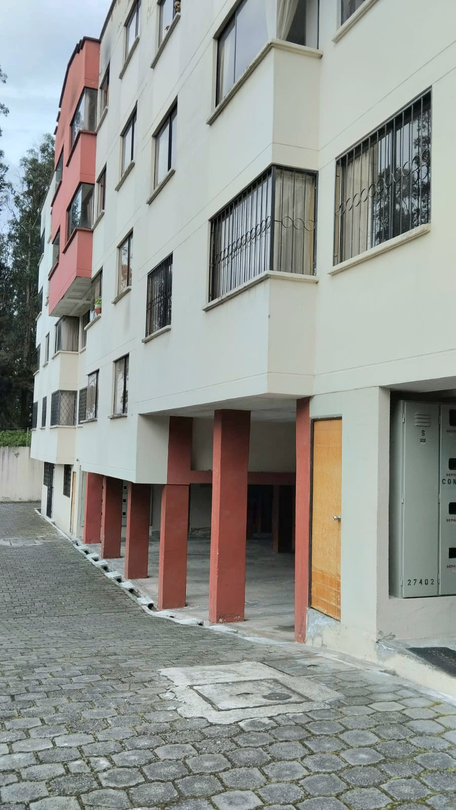 SE VENDE DEPARTAMENTO SECTOR COTOCOLLAO.