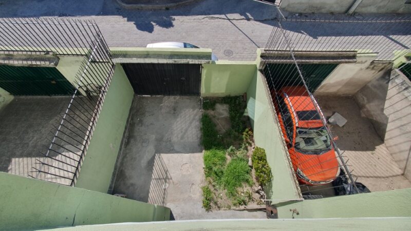 SE VENDE CASA EN CALDERON