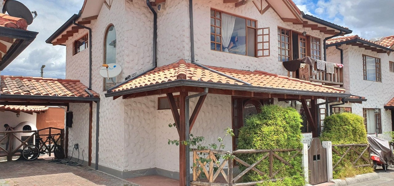 Se Vende Casa en San Rafael en El Conjunto Playa Chica