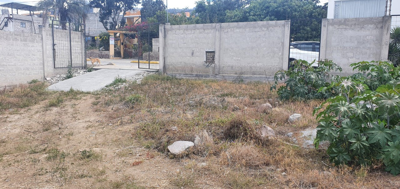 SE ARRIENDA TERRENO EN EL SECTOR DE NAYON.