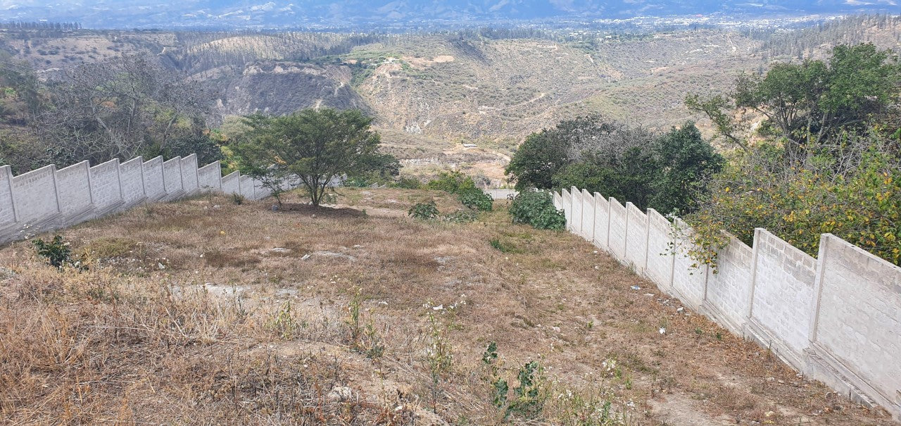 Se Vende Terreno en El Sector de Nayon