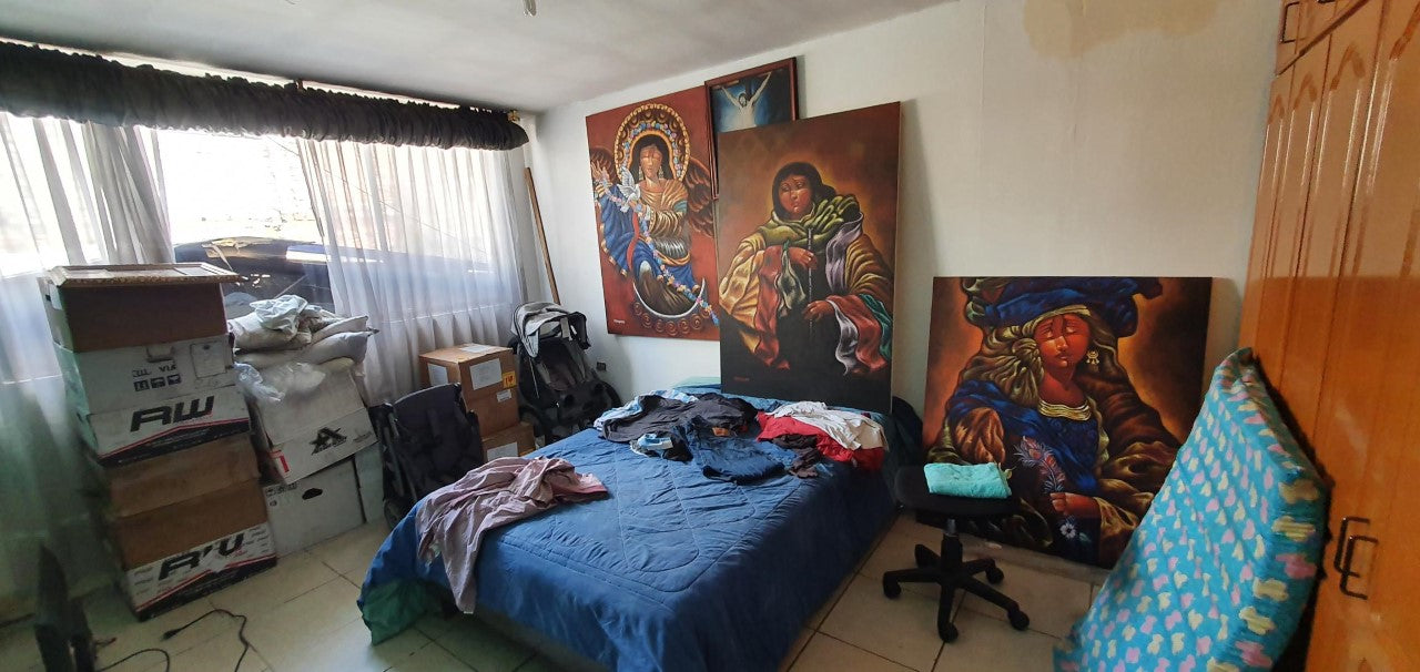 Se Vende CASA Y NEGOCIO Sector Av Mariscal Sucre