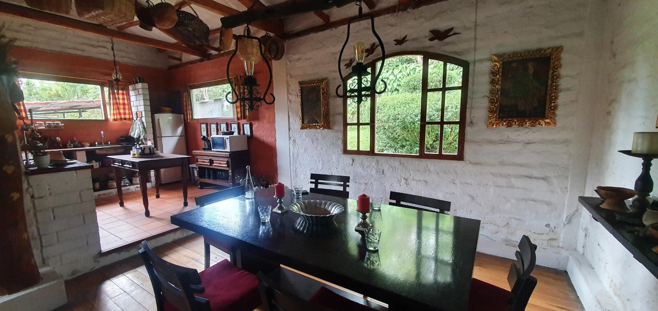 SE VENDE QUINTA-TERRENNO CON CASA EN EL SECTOR DE AMAGUAÑA.