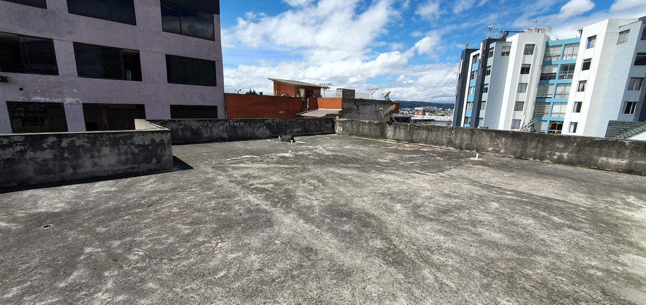Se Vende Casa o Edificio Sector Colegio Aeronautico