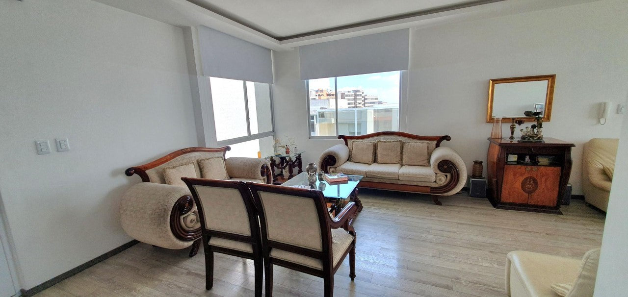 SE VENDE DEPARTAMENTO SECTOR DE LOS CIPRESES Y LOS HELECHOS - NORTE DE QUITO