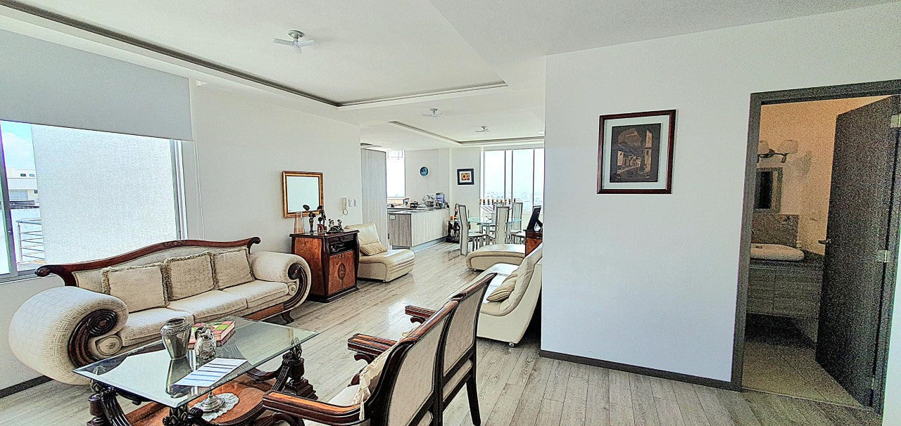 SE VENDE DEPARTAMENTO SECTOR DE LOS CIPRESES Y LOS HELECHOS - NORTE DE QUITO
