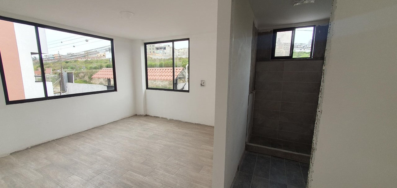 SE VENDE CASA DENTRO DE CONJUNTO SECTOR CARCELÉN